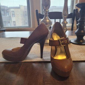 Micheal Kors Brown Heel